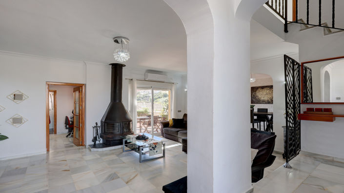 Image No.8-3 Bed Townhouse for sale