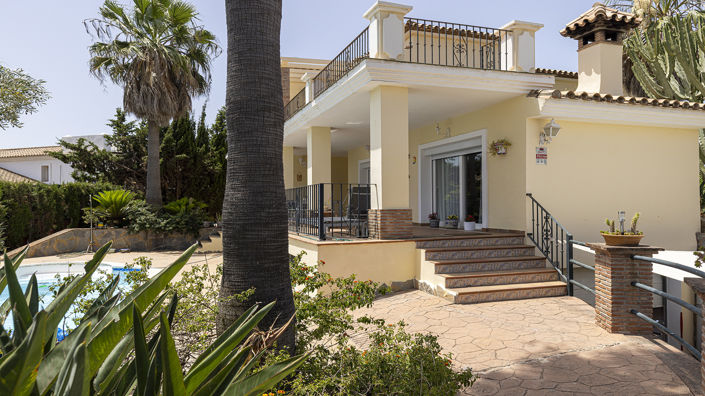 Image No.29-5 Bed Villa for sale