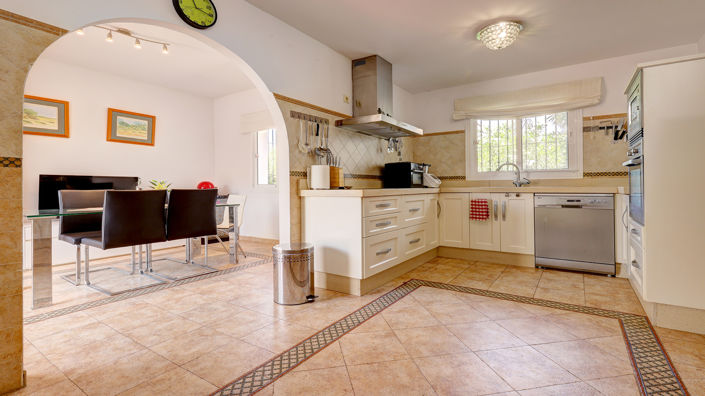 Image No.4-5 Bed Villa for sale