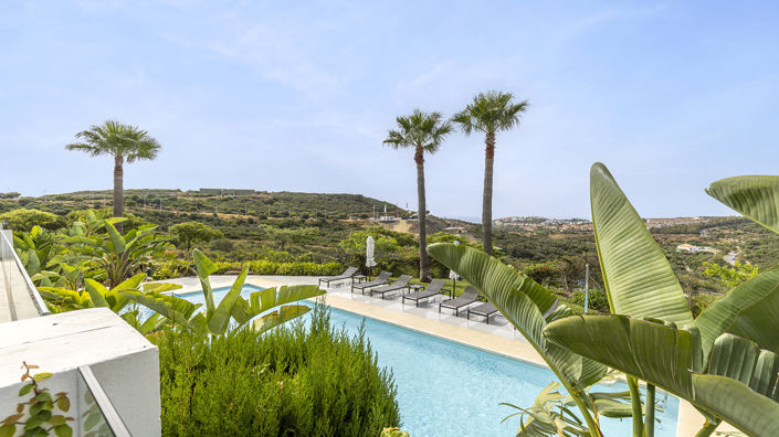 Image No.2-2 Bed Property for sale