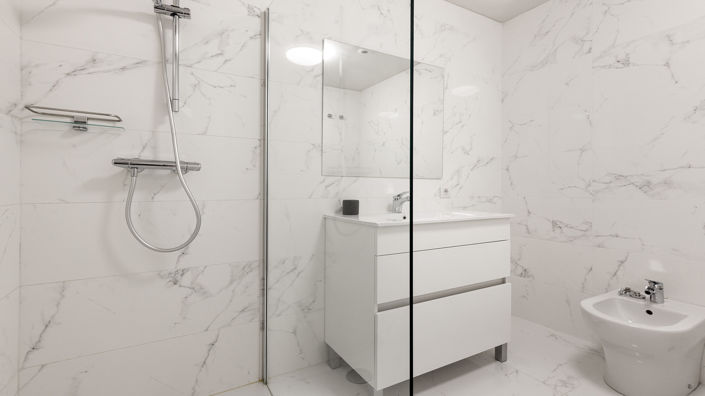 Image No.10-2 Bed Apartment for sale