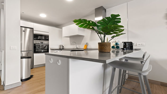 Image No.10-2 Bed Apartment for sale