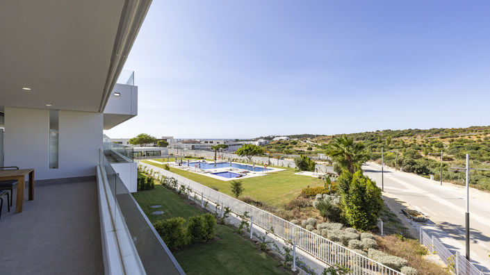 Image No.25-3 Bed Apartment for sale