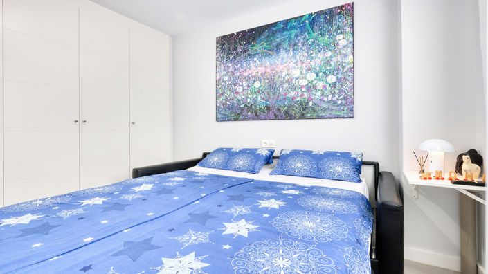 Image No.17-3 Bed Property for sale