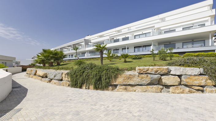 Image No.37-3 Bed Property for sale