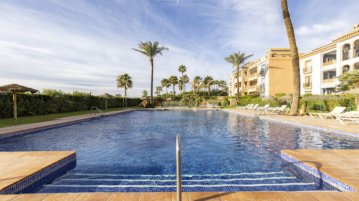 Image No.27-3 Bed Property for sale