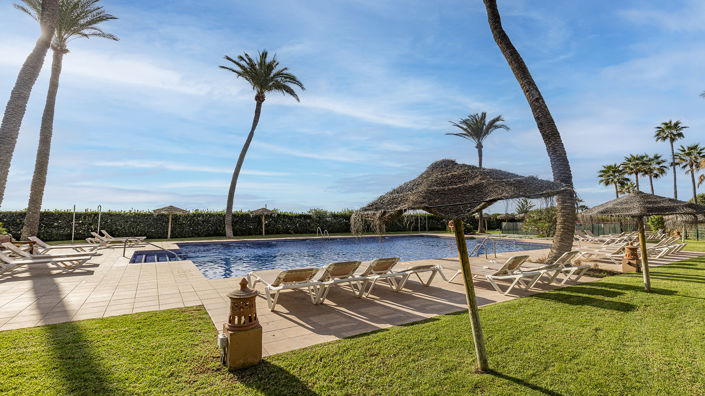 Image No.40-3 Bed Property for sale