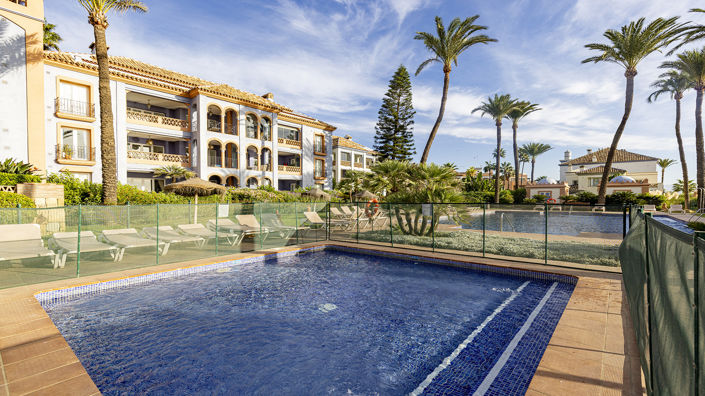 Image No.49-3 Bed Property for sale