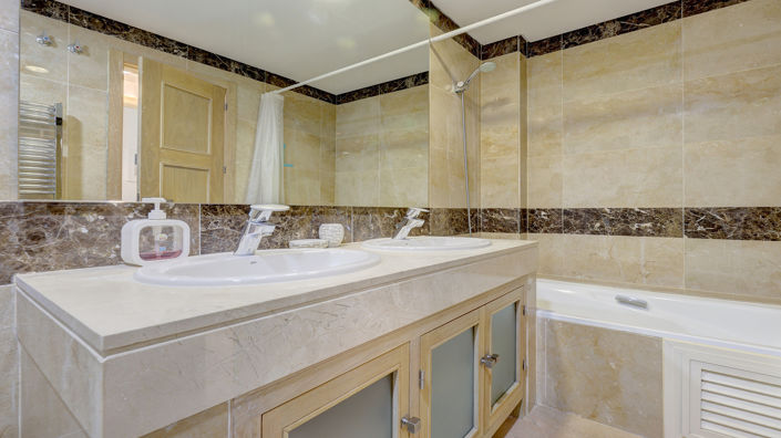 Image No.12-2 Bed Apartment for sale