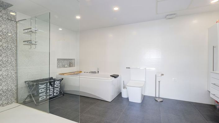 Image No.25-4 Bed Bungalow for sale