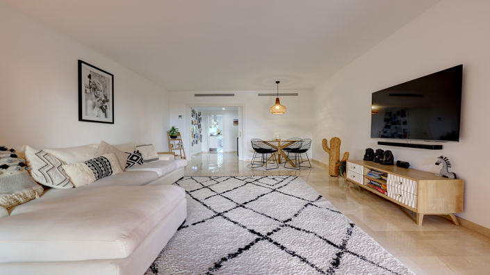 Image No.28-3 Bed Property for sale