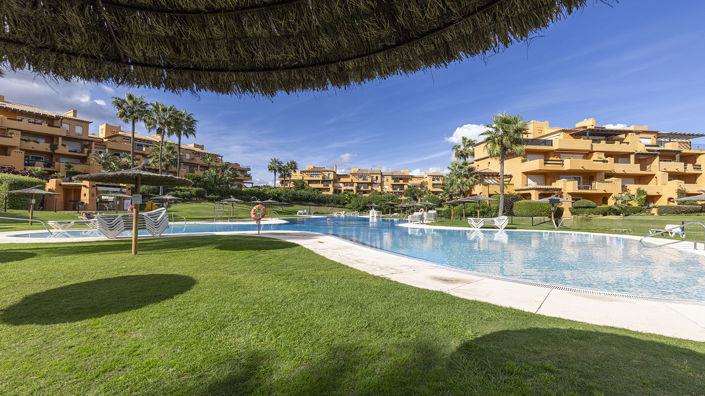 Image No.32-3 Bed Property for sale