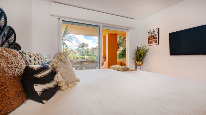 Image No.9-3 Bed Property for sale