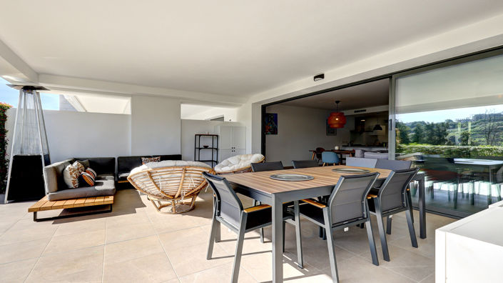 Image No.10-3 Bed Property for sale