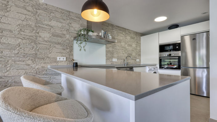 Image No.18-3 Bed Property for sale