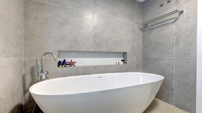 Image No.26-3 Bed Property for sale