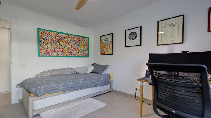 Image No.31-3 Bed Property for sale