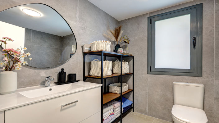 Image No.36-3 Bed Property for sale