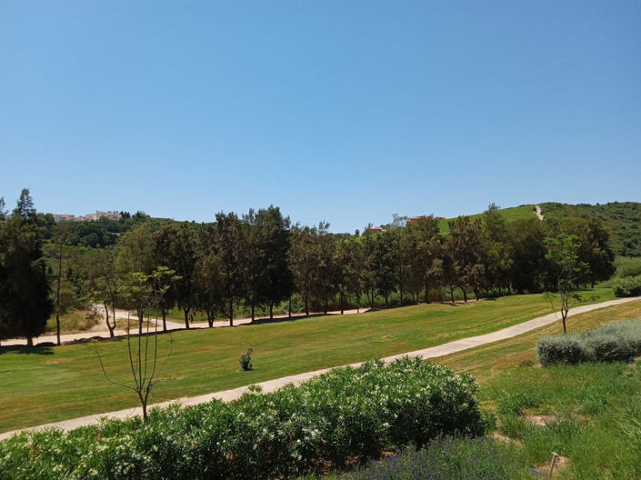 Image No.37-3 Bed Property for sale