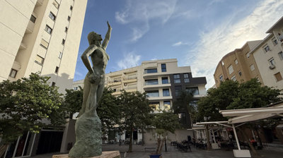 b98le8d7m9k3degpefzhs0lif8u4xzvzhwxtmggyekxx9