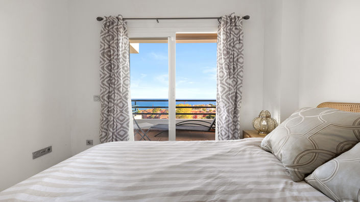 Image No.10-2 Bed Apartment for sale