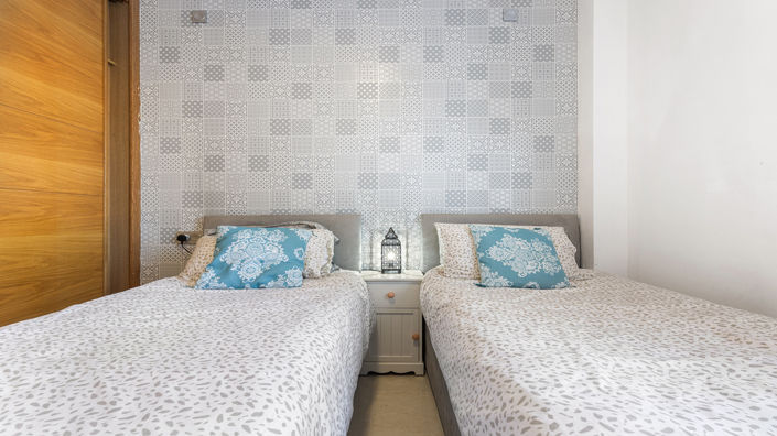 Image No.12-2 Bed Apartment for sale