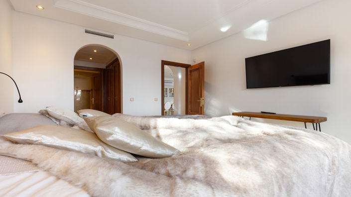 Image No.18-2 Bed Apartment for sale