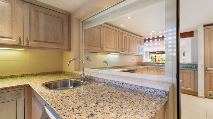 Image No.20-2 Bed Apartment for sale