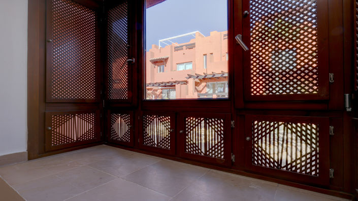 Image No.24-2 Bed Townhouse for sale