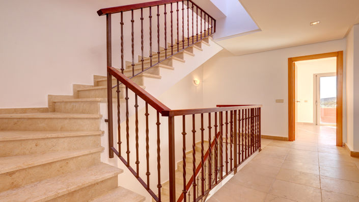 Image No.32-2 Bed Townhouse for sale