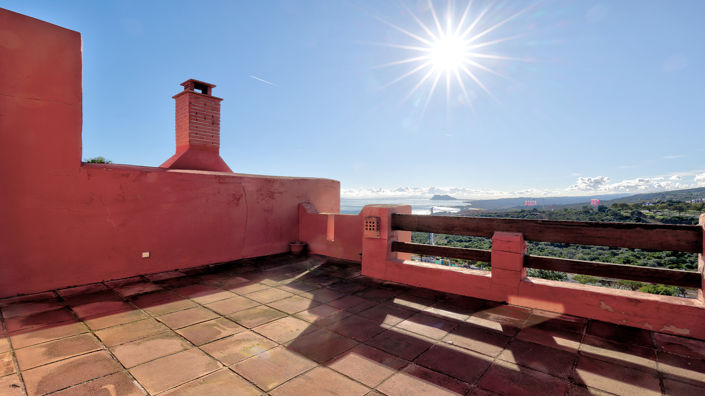 Image No.35-2 Bed Townhouse for sale