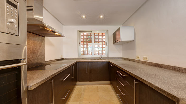 Image No.4-2 Bed Townhouse for sale