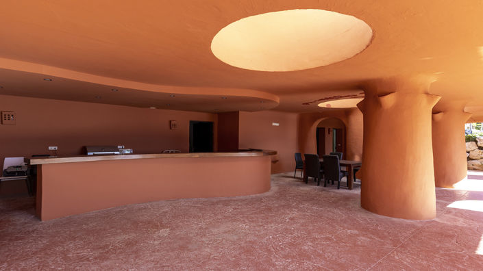 Image No.47-2 Bed Townhouse for sale