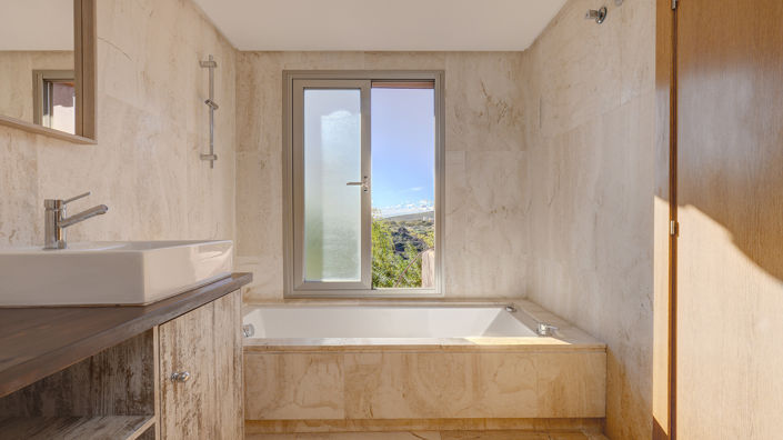 Image No.7-2 Bed Townhouse for sale