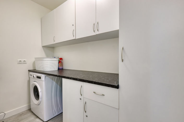 Image No.19-3 Bed Townhouse for sale