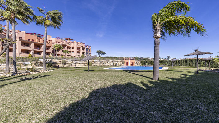 Image No.23-3 Bed Property for sale