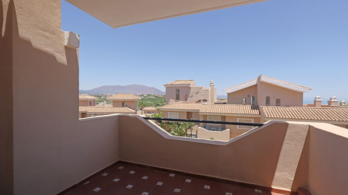 Image No.19-4 Bed Townhouse for sale