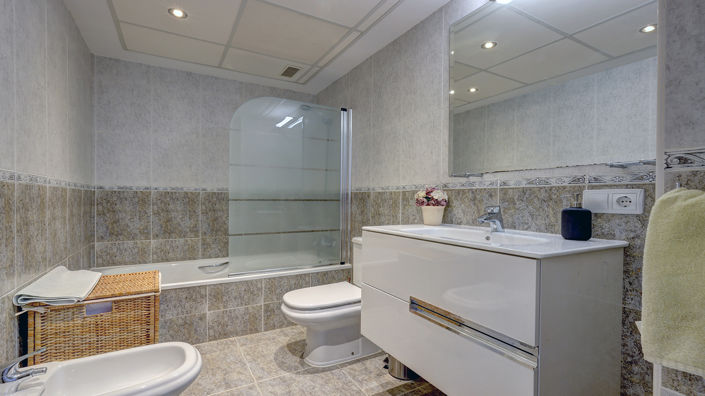 Image No.21-4 Bed Townhouse for sale