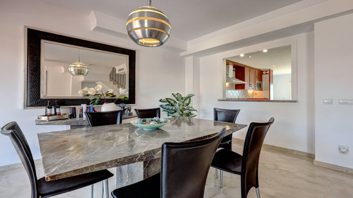 Image No.8-4 Bed Townhouse for sale