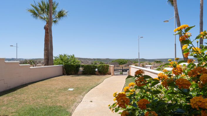 Image No.2-4 Bed Townhouse for sale