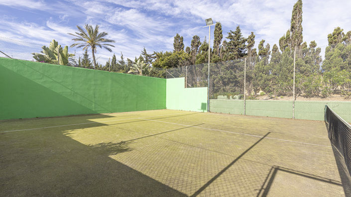 Image No.16-4 Bed Townhouse for sale