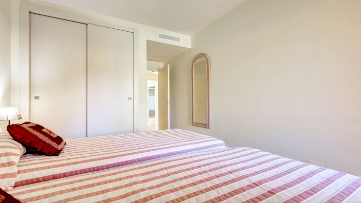 Image No.18-3 Bed Apartment for sale