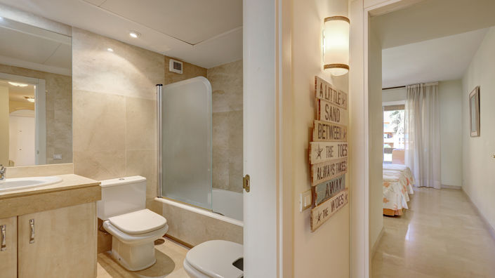 Image No.22-3 Bed Apartment for sale