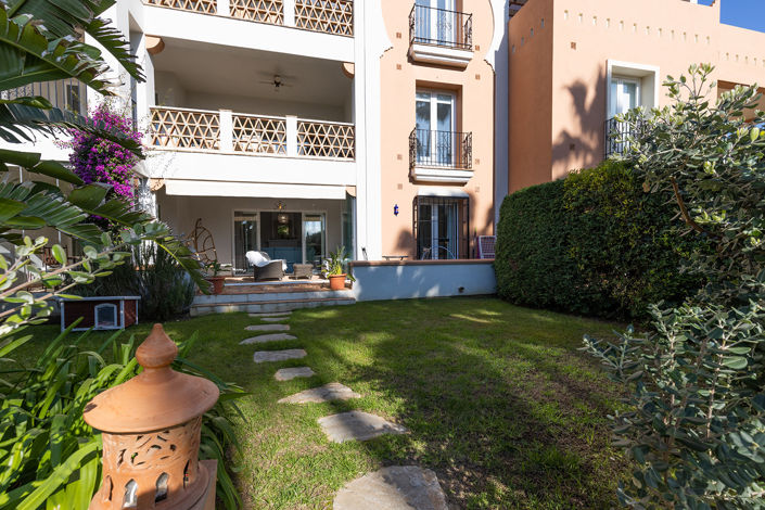 Image No.23-3 Bed Property for sale