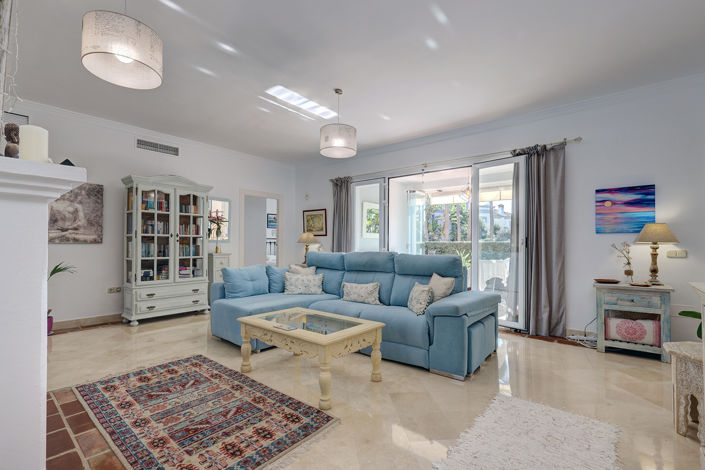 Image No.3-3 Bed Property for sale