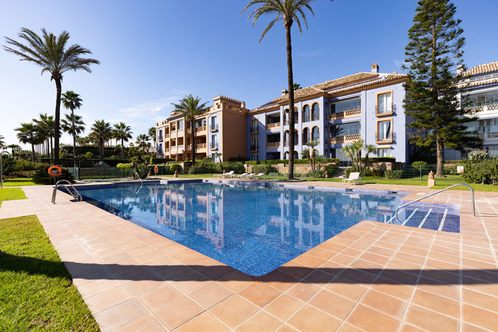 Image No.42-3 Bed Property for sale