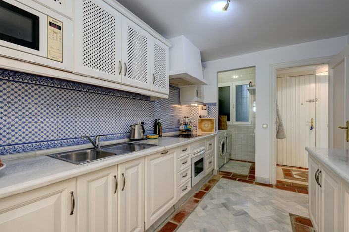 Image No.44-3 Bed Property for sale