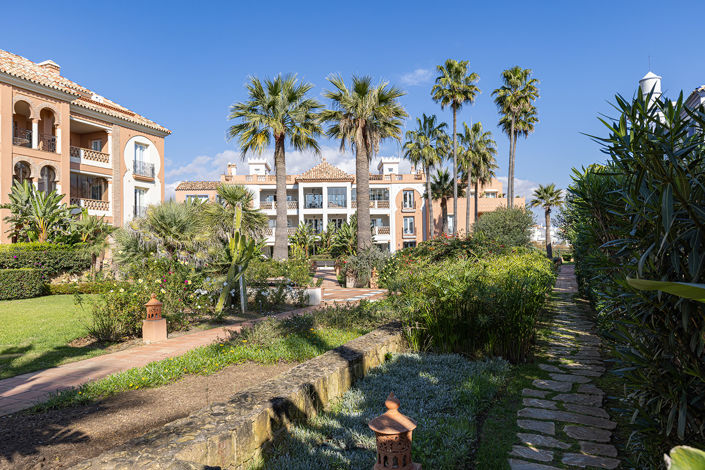 Image No.8-3 Bed Property for sale