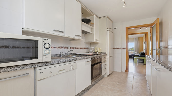 Image No.4-2 Bed Apartment for sale
