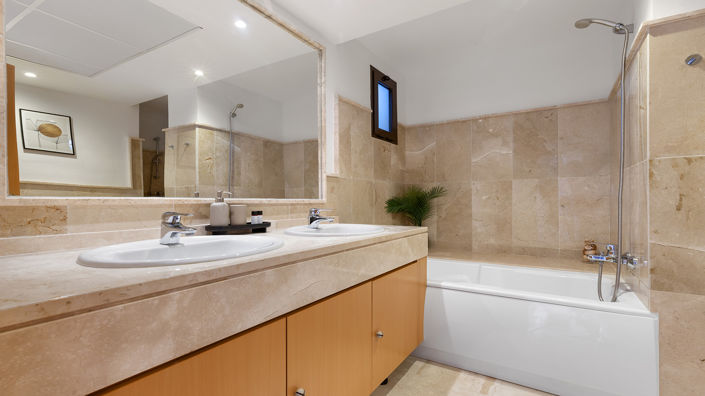 Image No.30-3 Bed Penthouse for sale